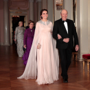 King Harald and Duchess Catherine arrive for this evening's dinner. Photo: Lise Åserud / NTB scanpix